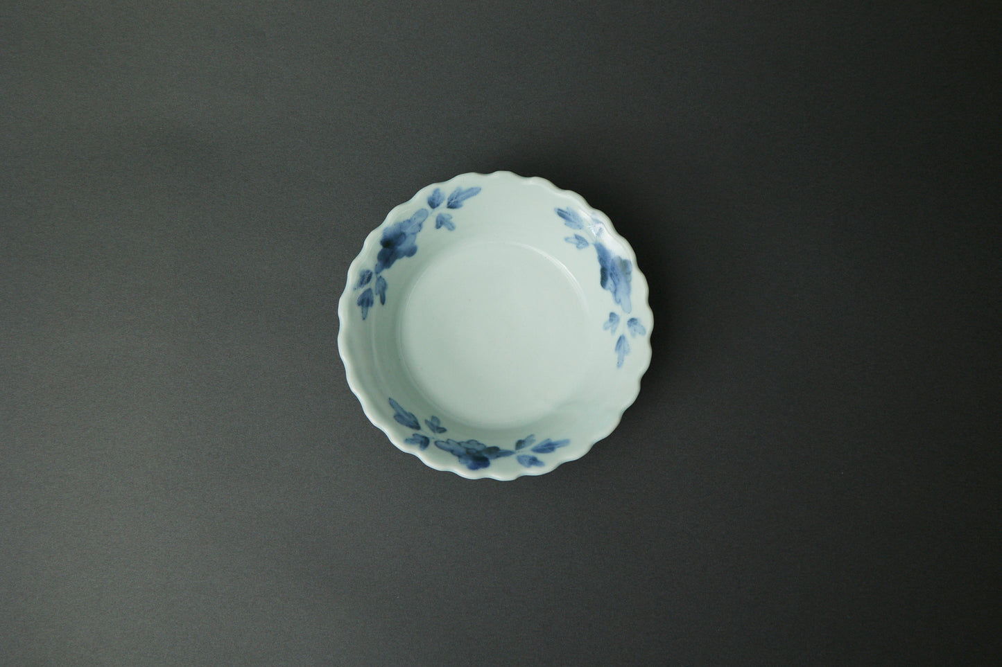 清水なお子 / 花文輪花4.5寸皿